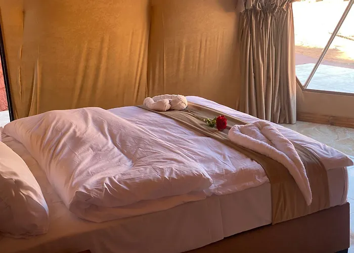 Malak Rum Luxury Camp